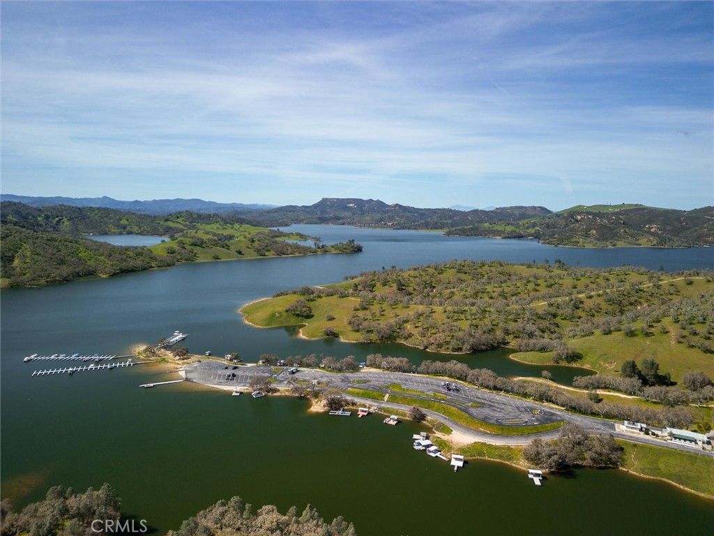 2186 Holly Drive Paso Robles, CA 93446 - Photo 11 of 38 a view of lake with mountain