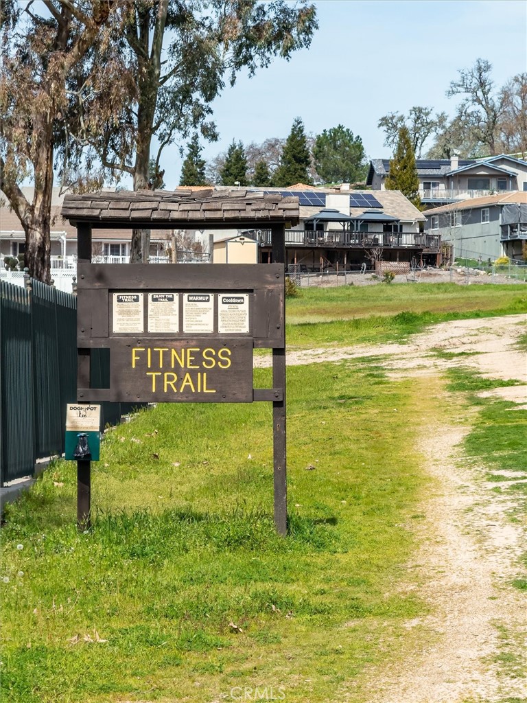 2186 Holly Drive Paso Robles, CA 93446 - Photo 20 of 38 a view of a house with swimming pool