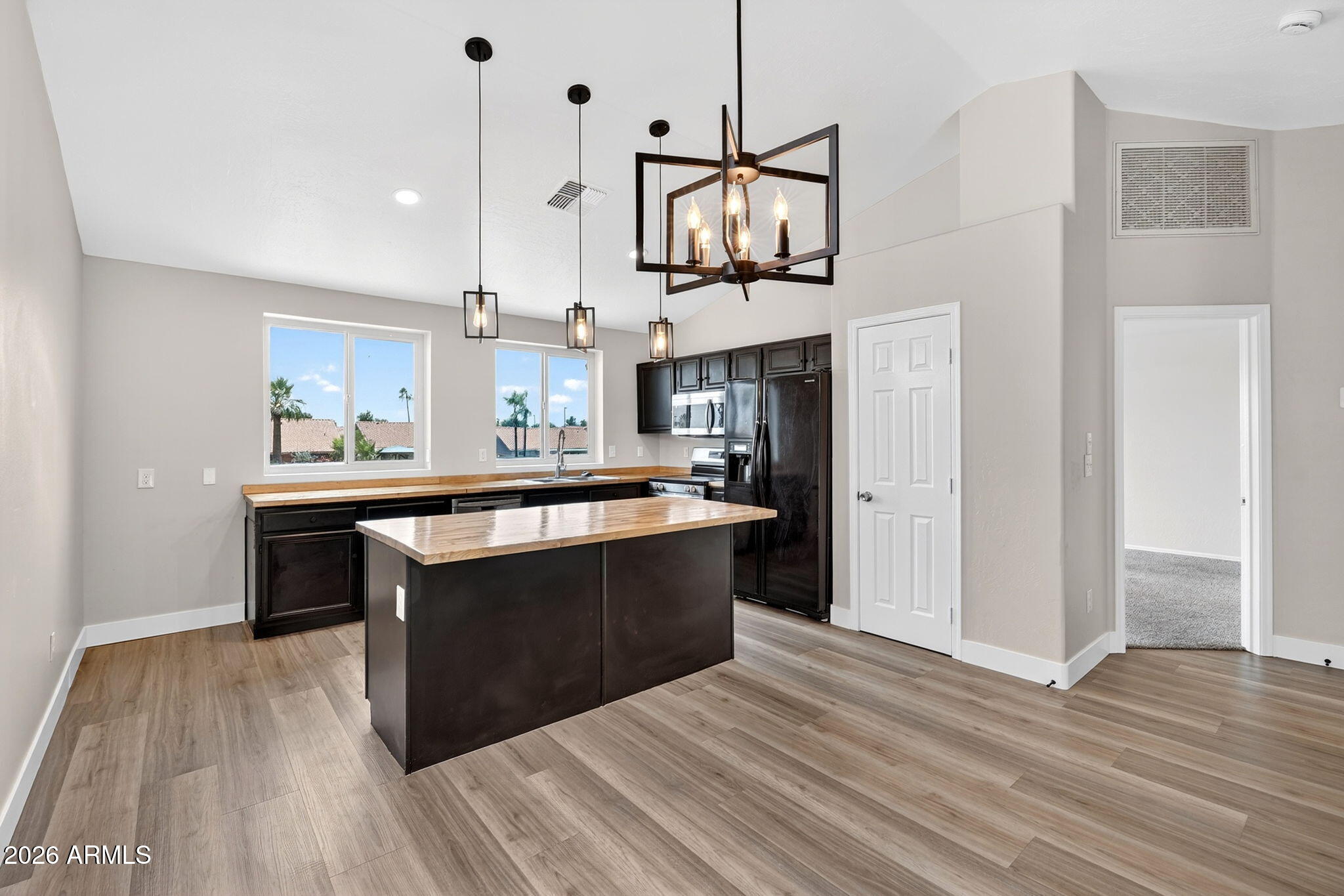 1417 East Mineral Road Gilbert, AZ 85234 - Photo 3 of 59