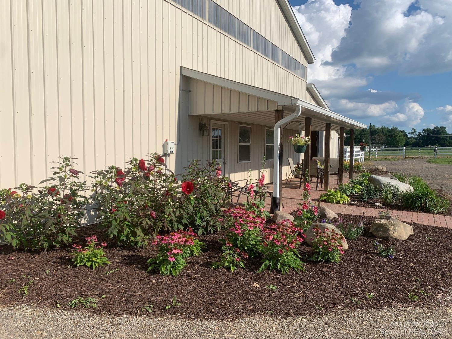 3145 7 Mile Road South Lyon, MI 48178 - Photo 4 of 33 Photo 4