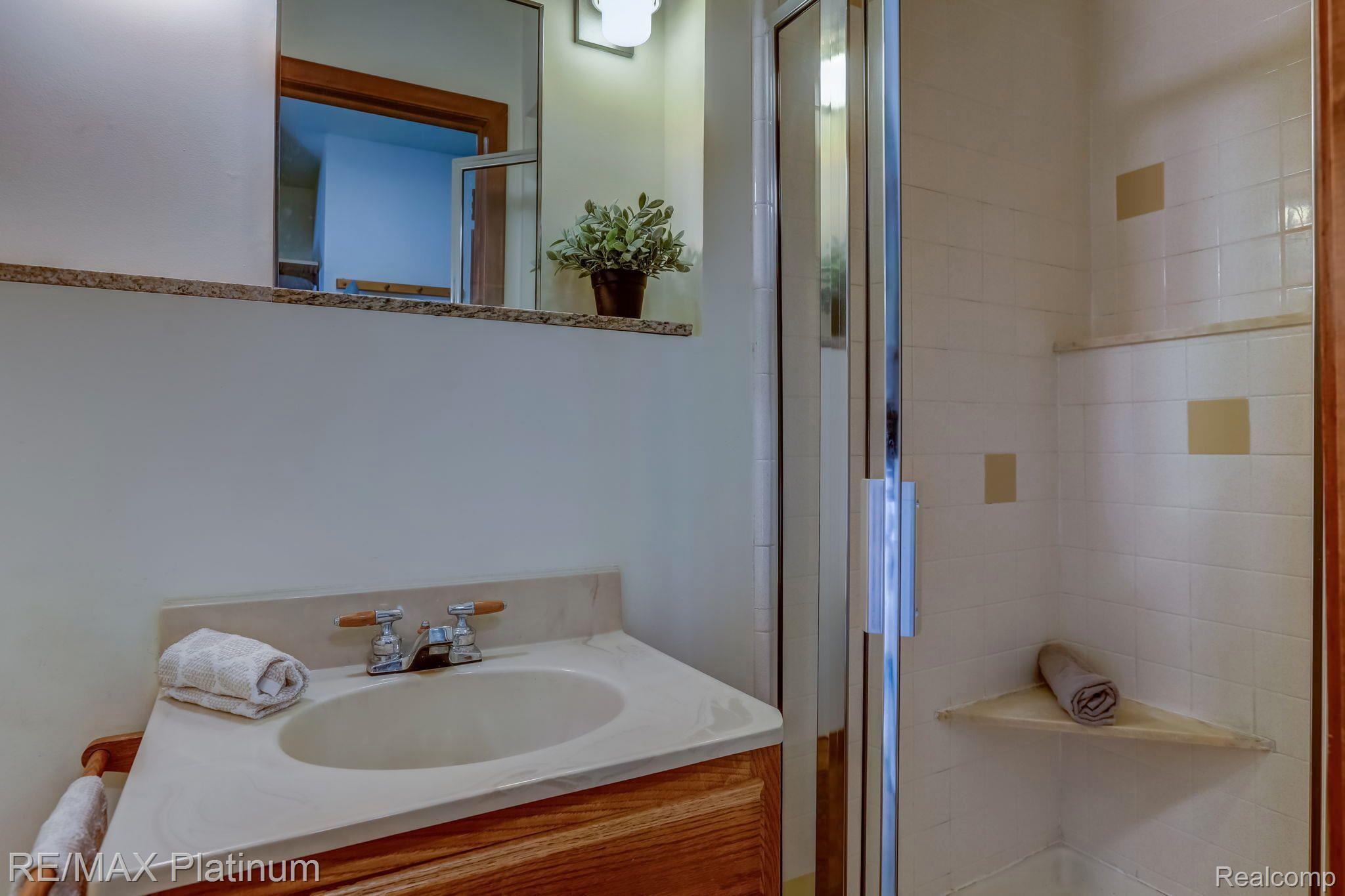 9657 Marshall Road South Lyon, MI 48178 - Photo 26 of 38 Gallery Image 26