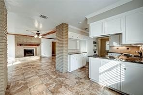 12415 Nova Drive Houston, TX 77077 - Photo 4 of 16