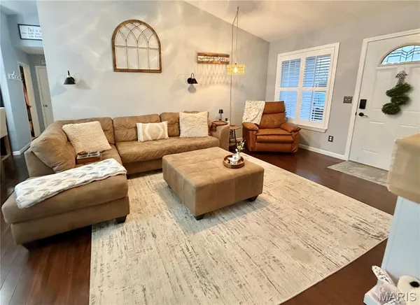 $294,700 | 113 Joe D Drive, Jonesburg, MO 63351