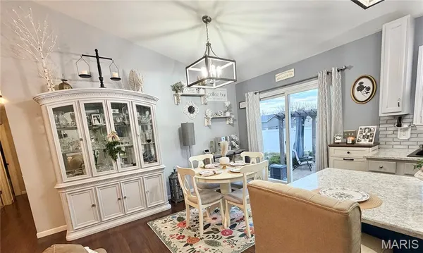 $294,700 | 113 Joe D Drive, Jonesburg, MO 63351