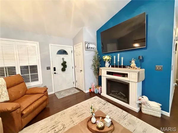 $294,700 | 113 Joe D Drive, Jonesburg, MO 63351