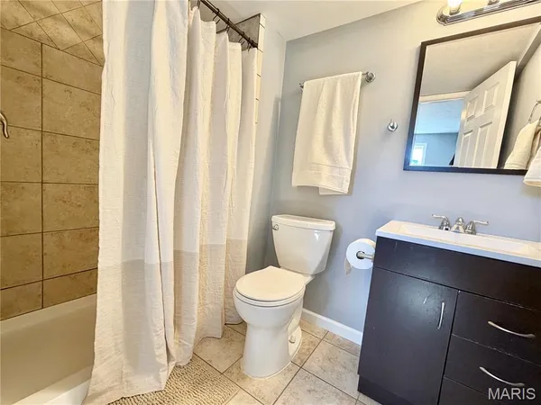 $294,700 | 113 Joe D Drive, Jonesburg, MO 63351