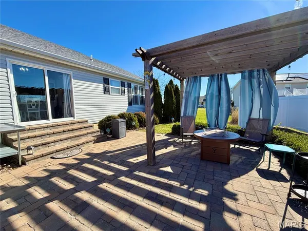 $294,700 | 113 Joe D Drive, Jonesburg, MO 63351