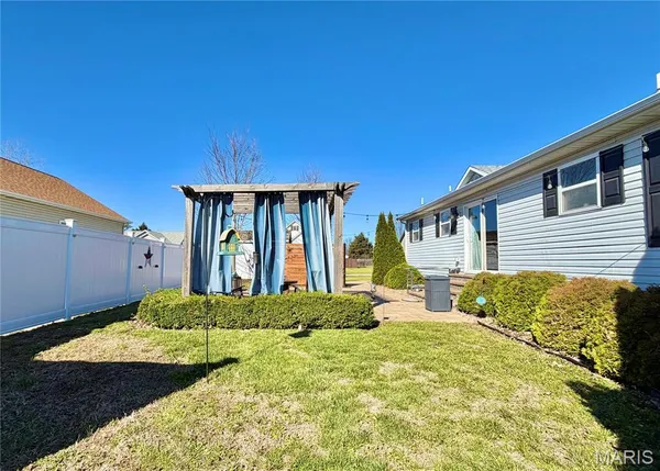 $294,700 | 113 Joe D Drive, Jonesburg, MO 63351