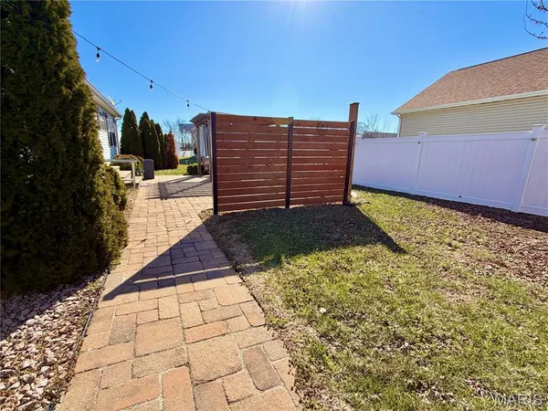 $294,700 | 113 Joe D Drive, Jonesburg, MO 63351