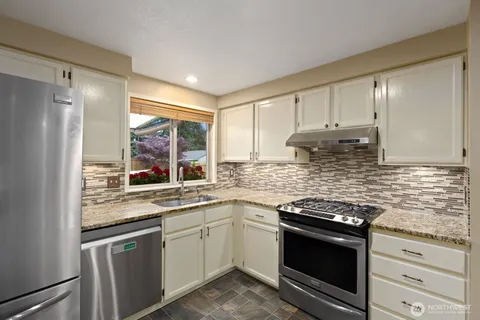 $775,000 | 904 214th Place Southwest, Lynnwood, WA 98036