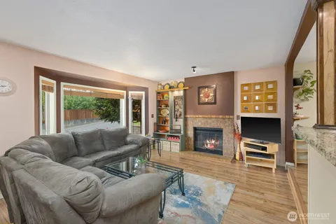 $775,000 | 904 214th Place Southwest, Lynnwood, WA 98036