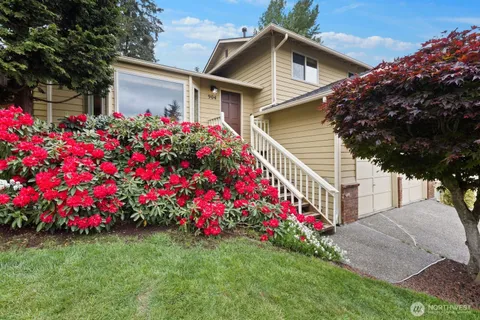 $775,000 | 904 214th Place Southwest, Lynnwood, WA 98036