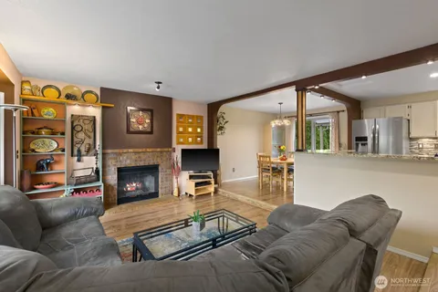 $775,000 | 904 214th Place Southwest, Lynnwood, WA 98036