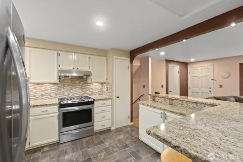 $775,000 | 904 214th Place Southwest, Lynnwood, WA 98036