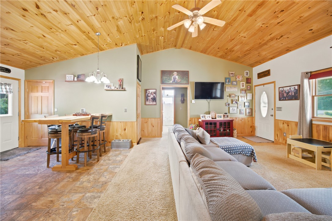 6031 Daniels Road Bath, NY 14810 - Photo 4 of 36