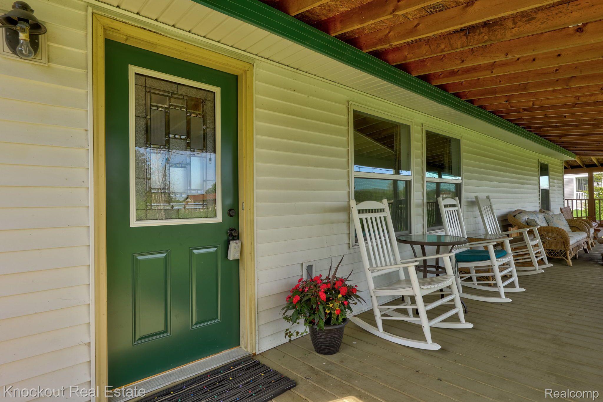 8411 Barnes Road Millington, MI 48746 - Photo 6 of 53 Gallery Image 6