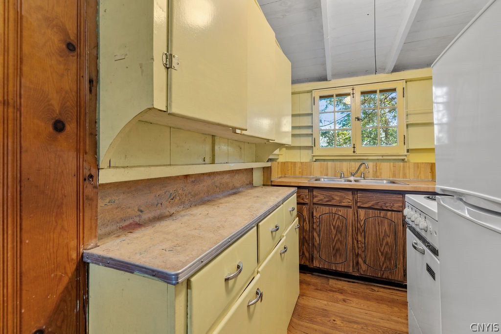 120 Ridings Drive Niles, NY 13077 - Photo 11 of 26 Kitchen