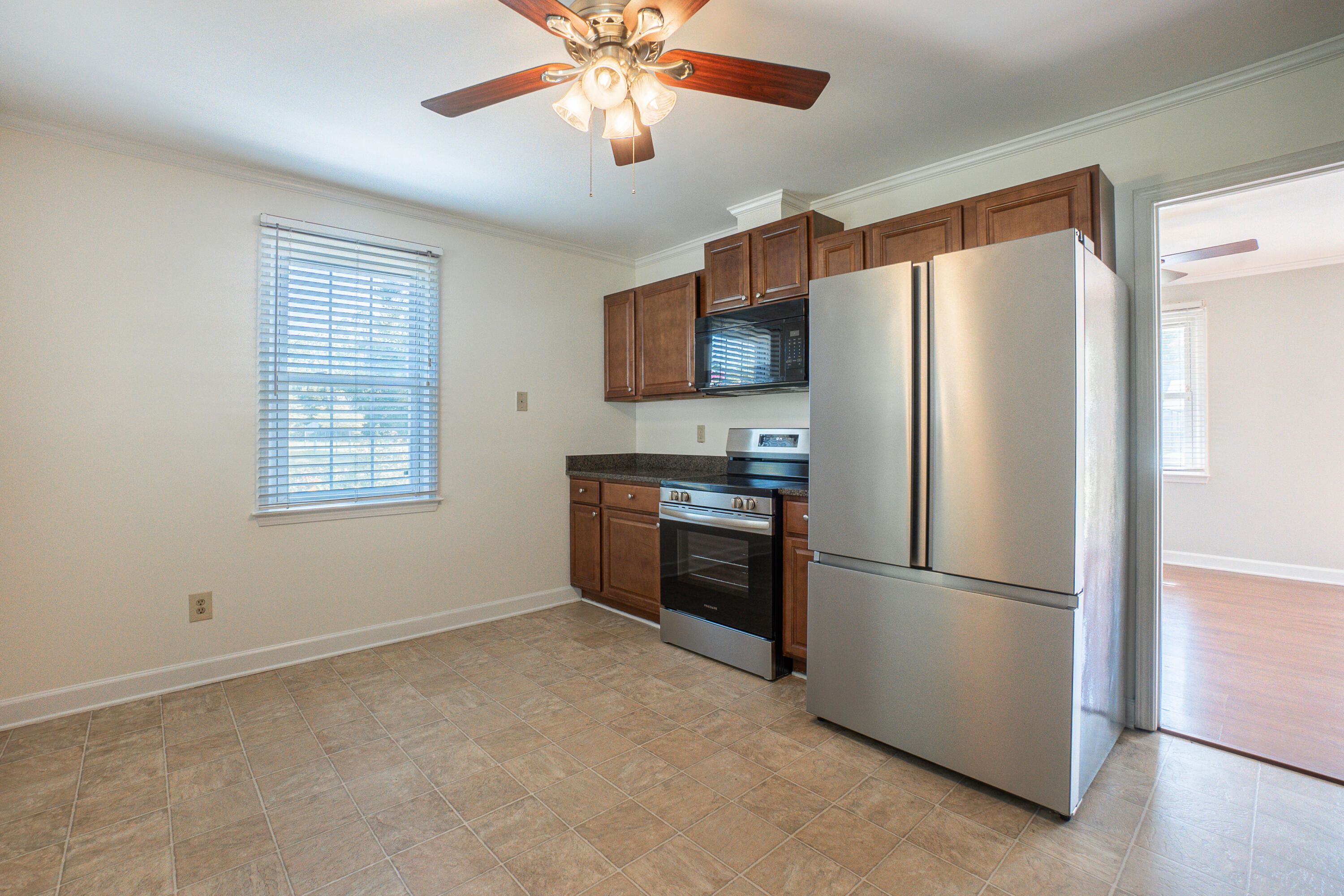 73 Harrell Street Sumter, SC 29150 - Photo 10 of 31 DSC00628-HDR