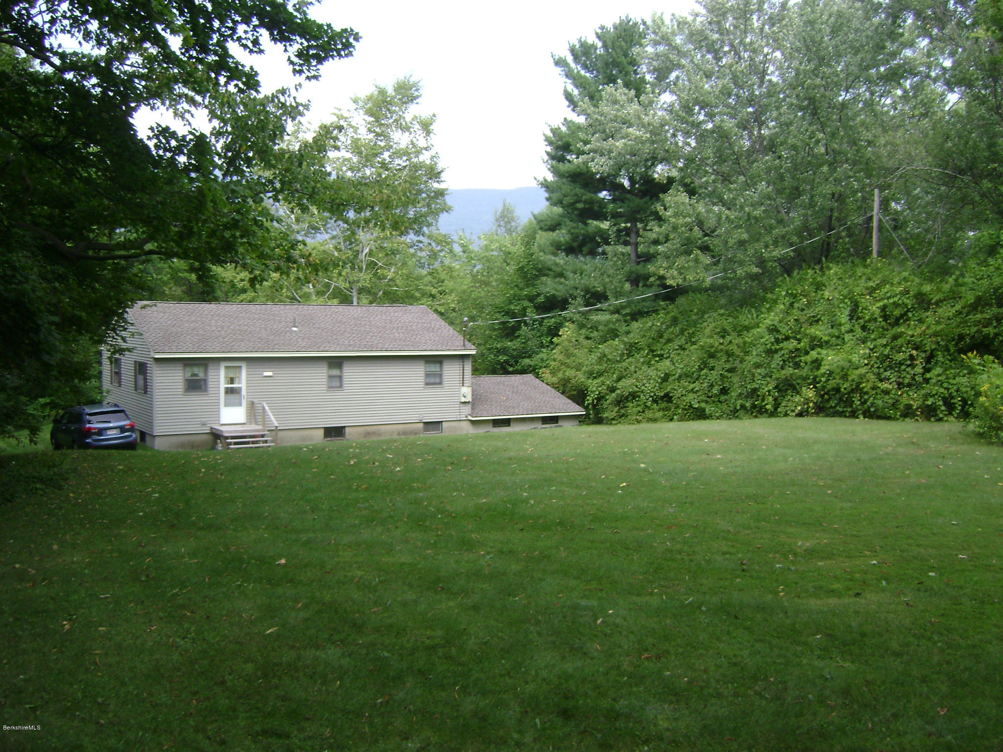 229 East Road Adams, MA 01220 - Photo 2 of 16 DSC06084