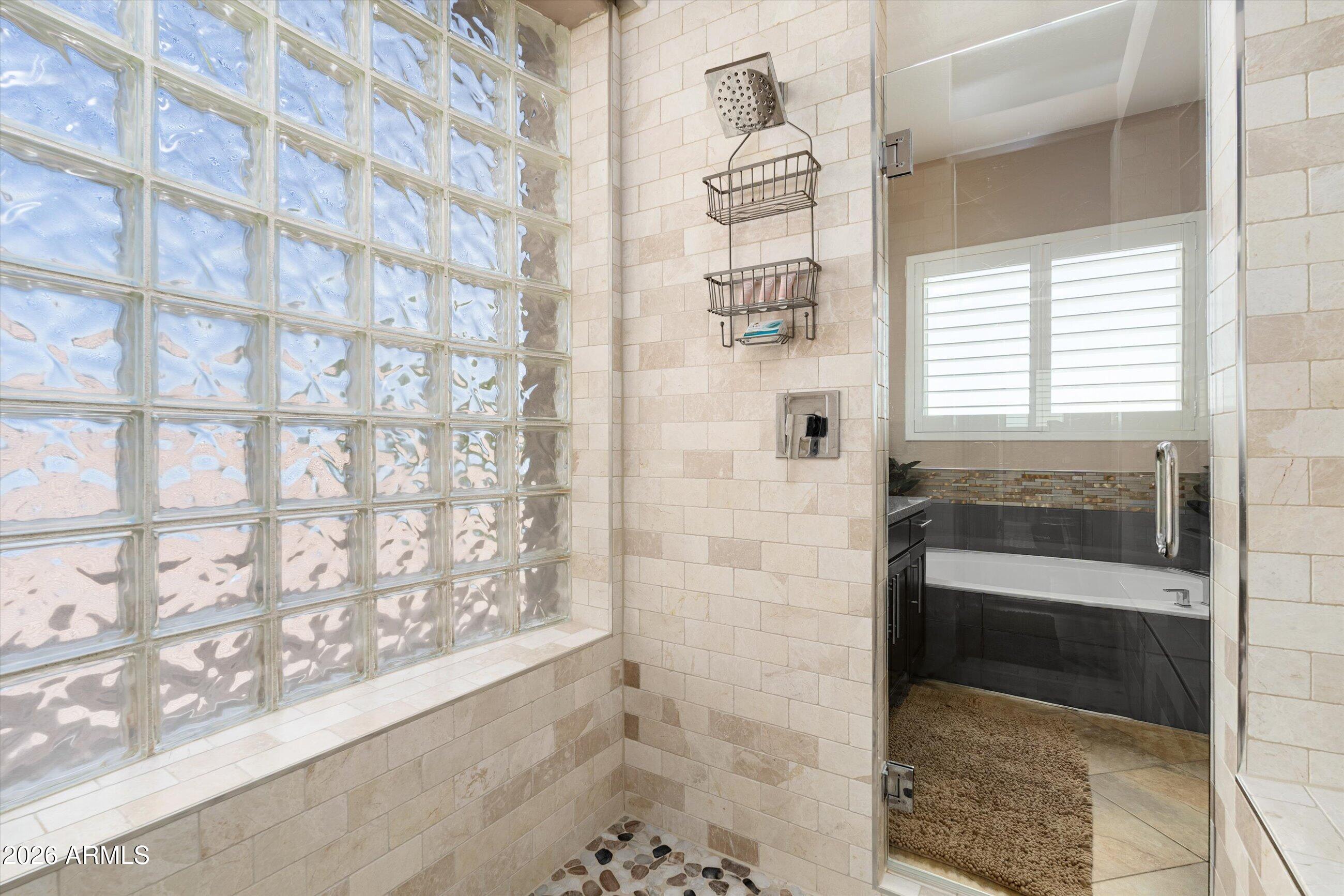 5241 East Hashknife Road Phoenix, AZ 85054 - Photo 21 of 34 27-5241EHashknifeRd-27