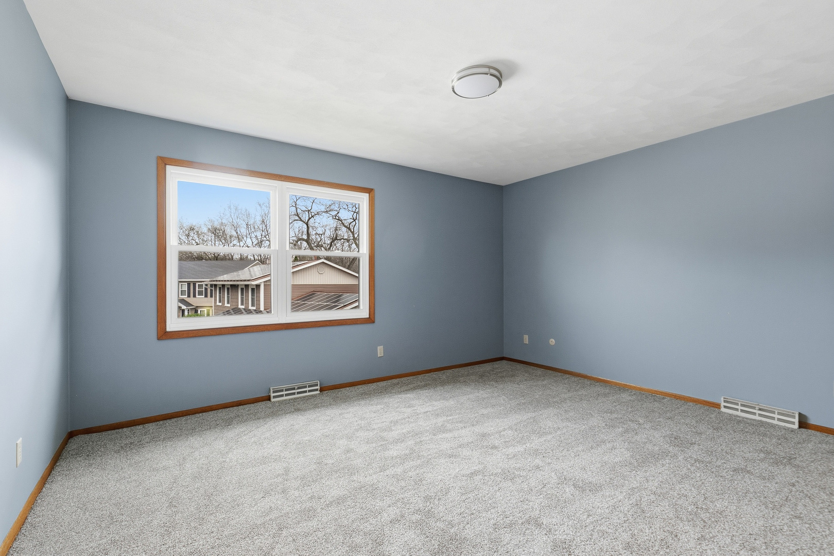 3503 32nd Street Moline, IL 61265 - Photo 19 of 32 an empty room with windows