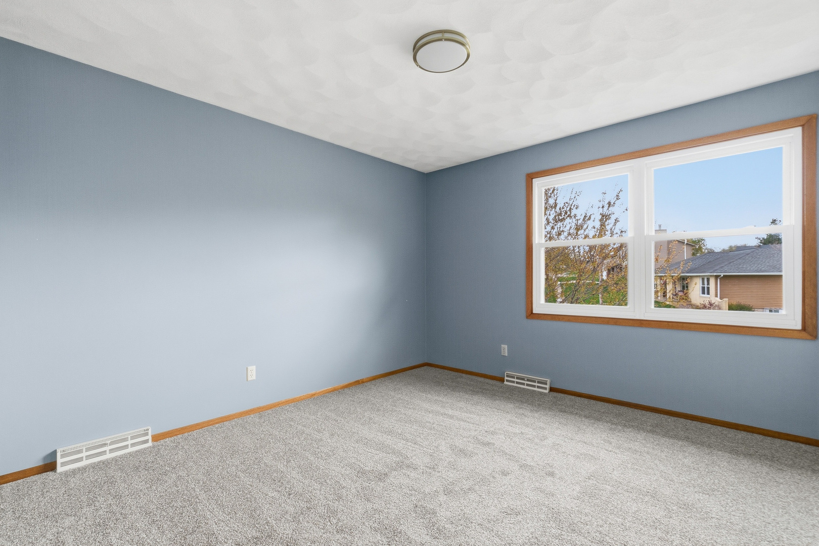 3503 32nd Street Moline, IL 61265 - Photo 24 of 32 an empty room with a window