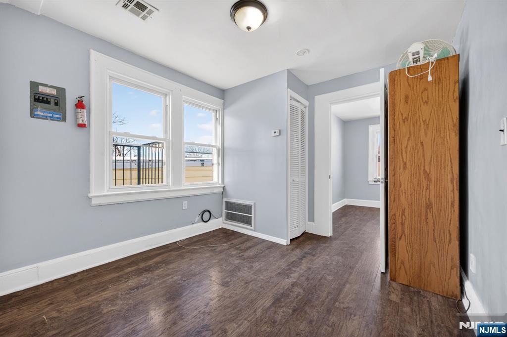 134 Dewey Street Newark, NJ 07112 - Photo 22 of 25