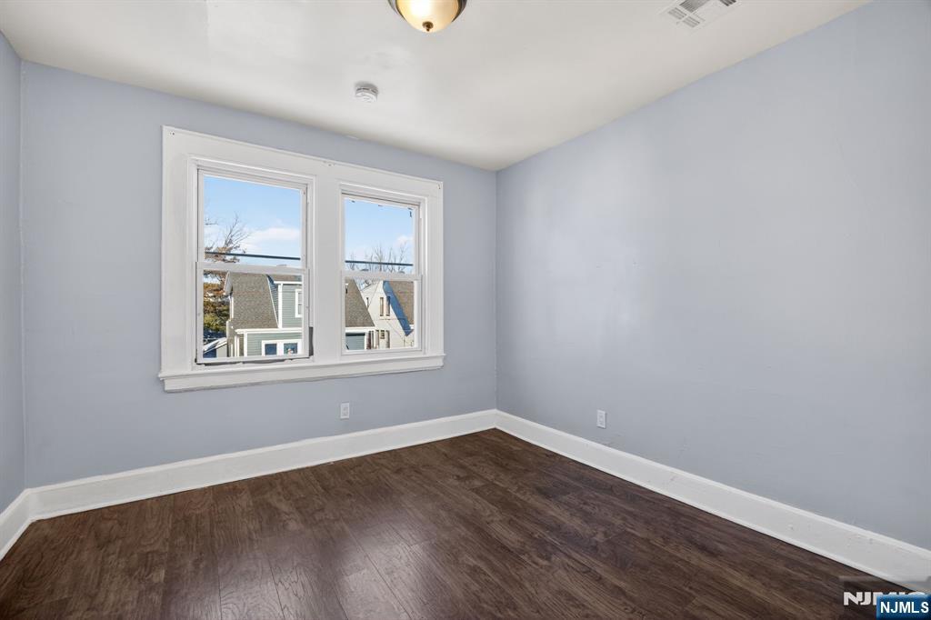 134 Dewey Street Newark, NJ 07112 - Photo 24 of 25