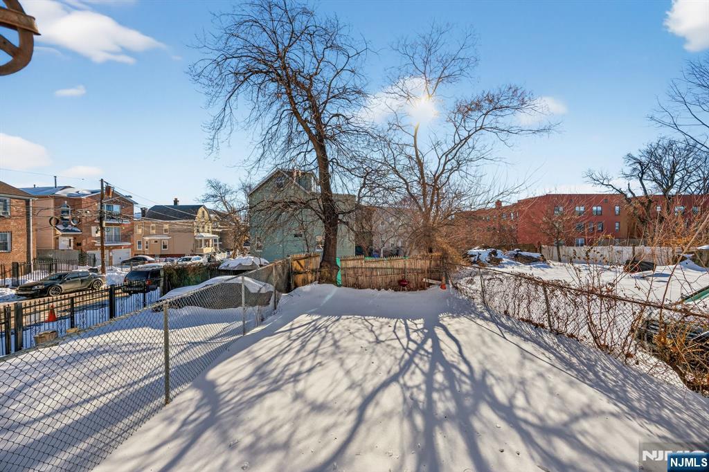 134 Dewey Street Newark, NJ 07112 - Photo 25 of 25