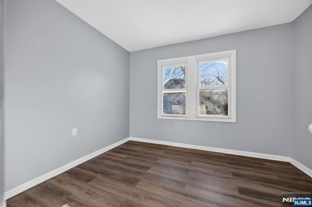 134 Dewey Street Newark, NJ 07112 - Photo 9 of 25