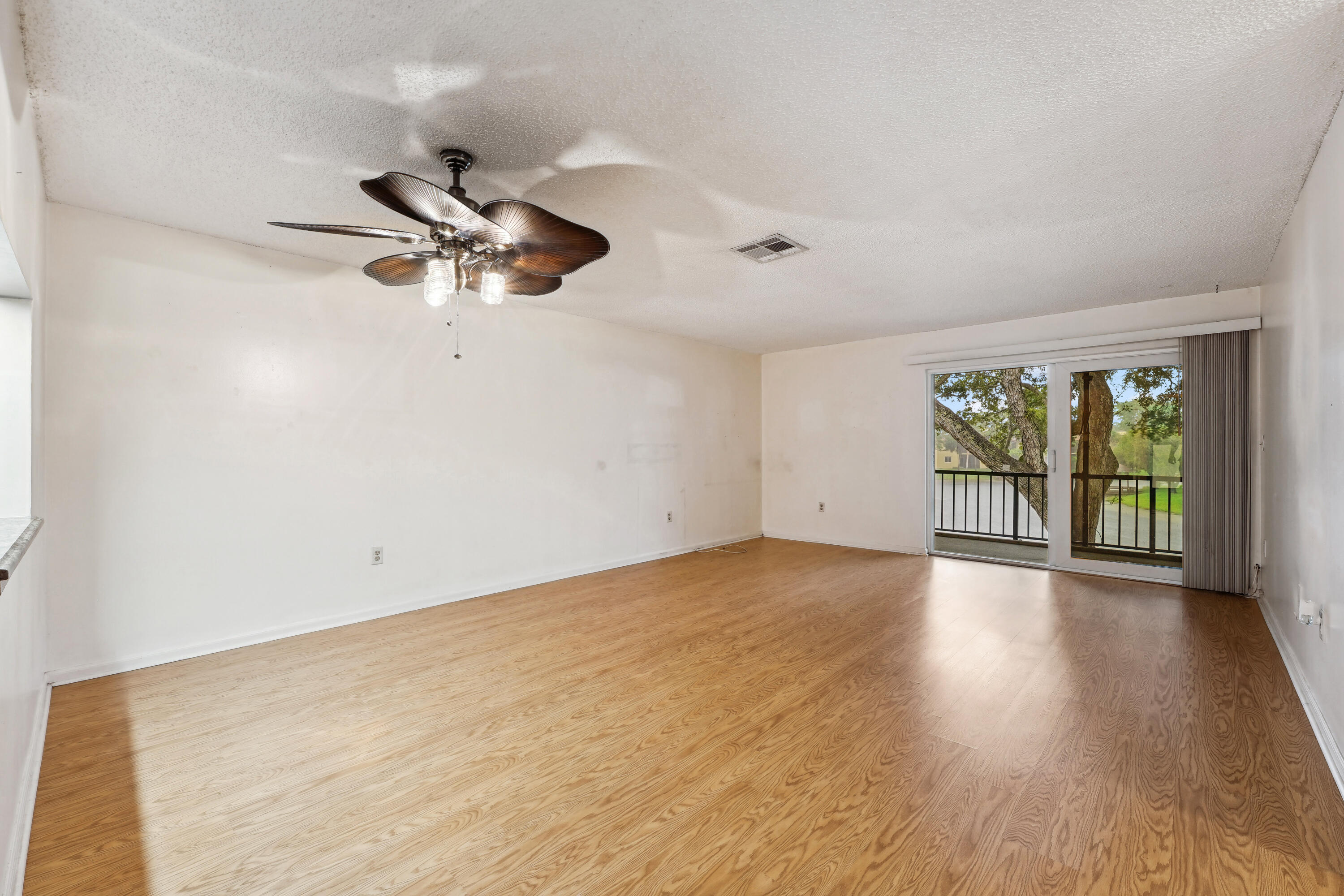 806 Southwest 9th St Circle, Unit 203 Boca Raton, FL 33486 - Photo 12 of 29 image00009
