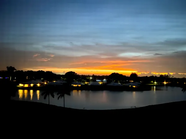 $2,900 | 300 John F Kennedy Drive, Unit PH8, Atlantis, FL 33462