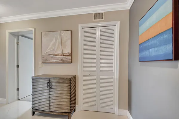 $2,900 | 300 John F Kennedy Drive, Unit PH8, Atlantis, FL 33462