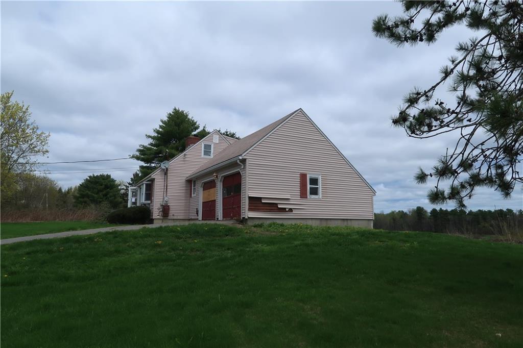 418 Neck Road South China, ME 04358 - Photo 3 of 21 Photo