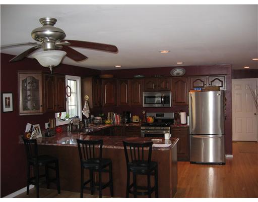 10 Wicklow Road Westerly, RI 02891 - Photo 9 of 15 Kitchen.