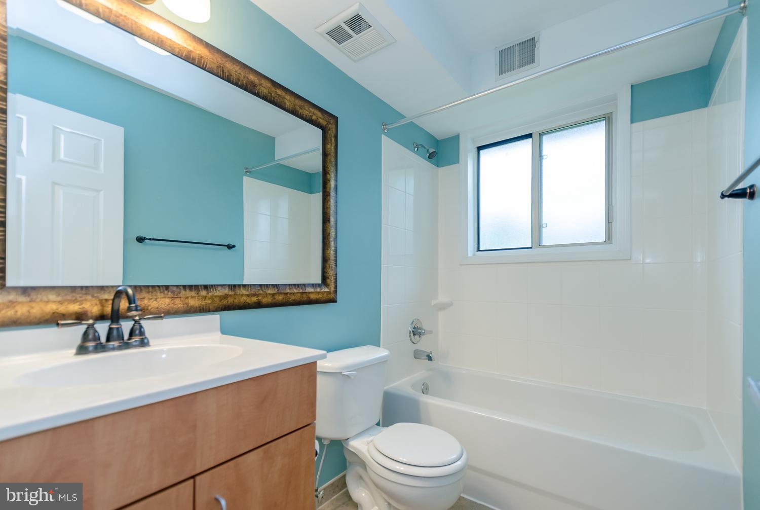 1002 Primrose Road, Unit 303 Annapolis, MD 21403 - Photo 21 of 30 Bath