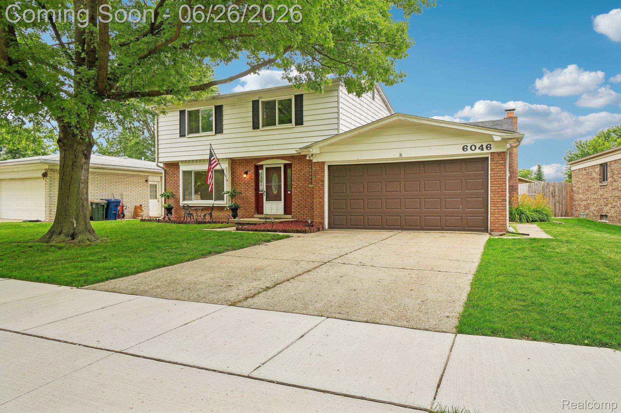 2-web-or-mls-Wedgewood Rd-S2206-002.jpg