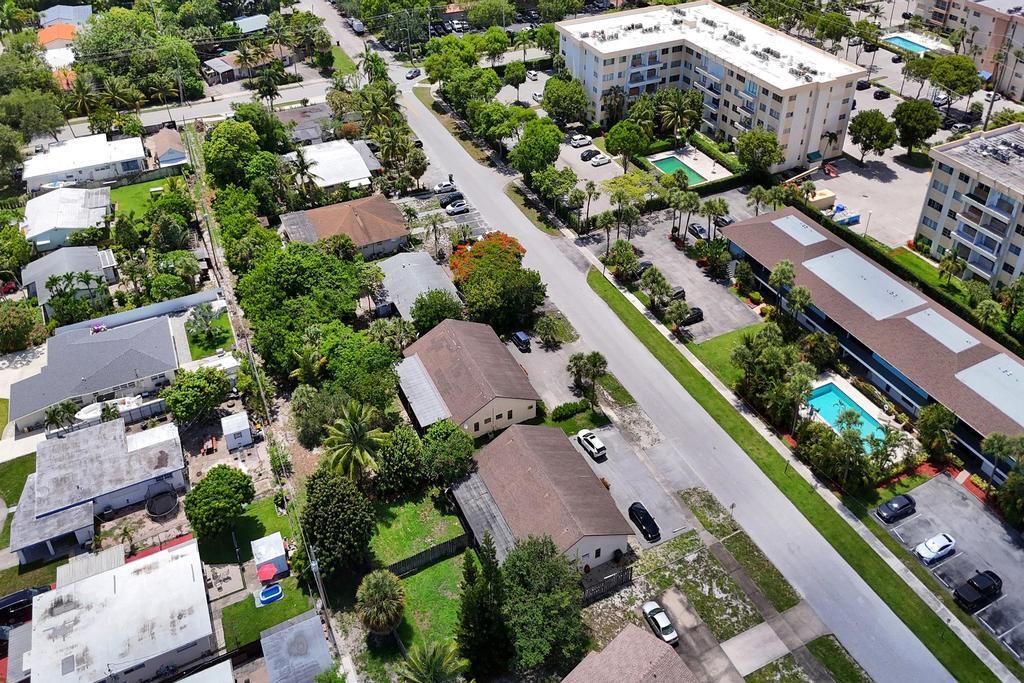 230 Southwest 1st Street Boca Raton, FL 33432 - Photo 12 of 62 DJI_20250710144715_0047_D