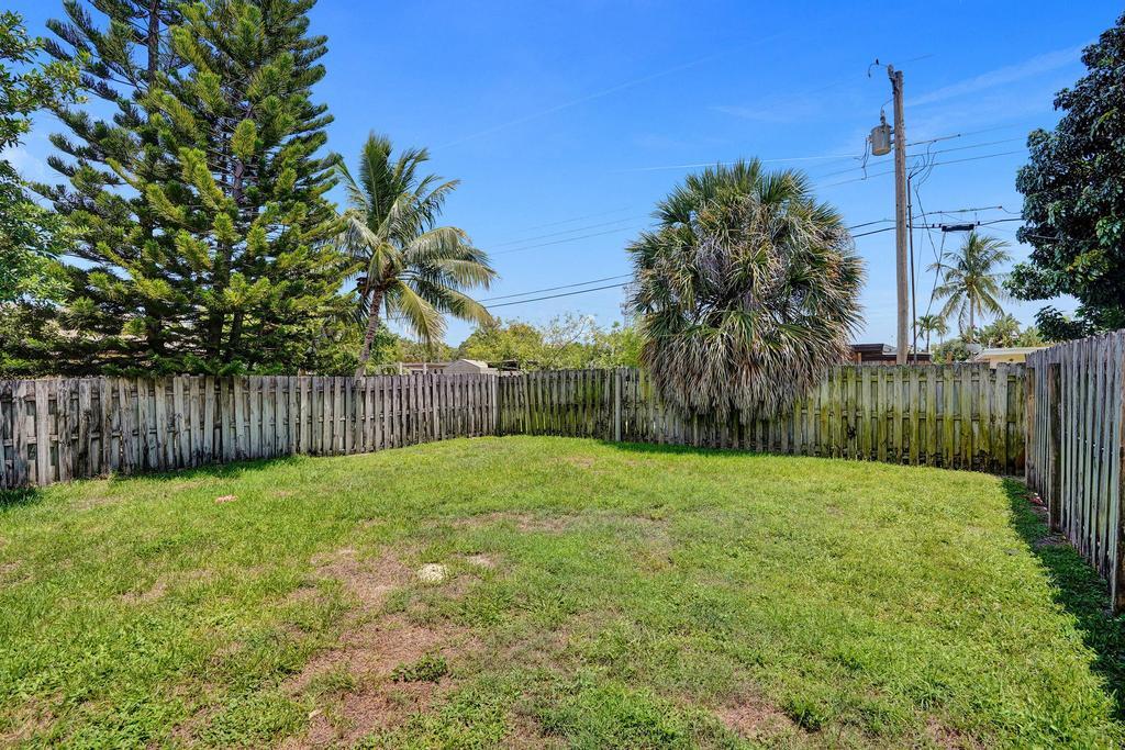 230 Southwest 1st Street Boca Raton, FL 33432 - Photo 15 of 62 DSC00001