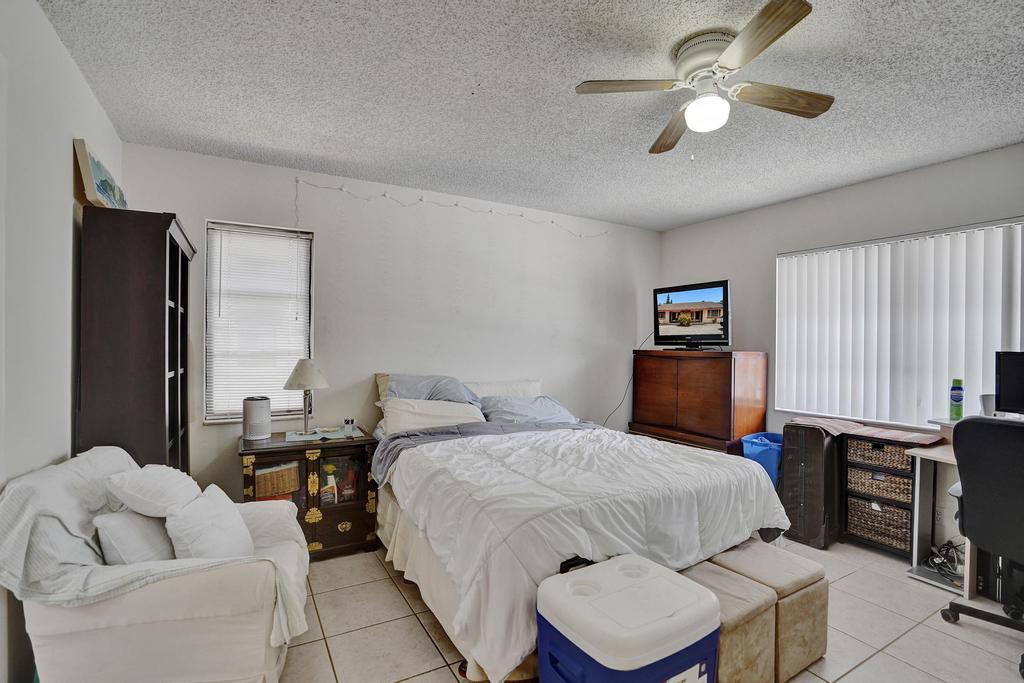 230 Southwest 1st Street Boca Raton, FL 33432 - Photo 25 of 62 DSC00050