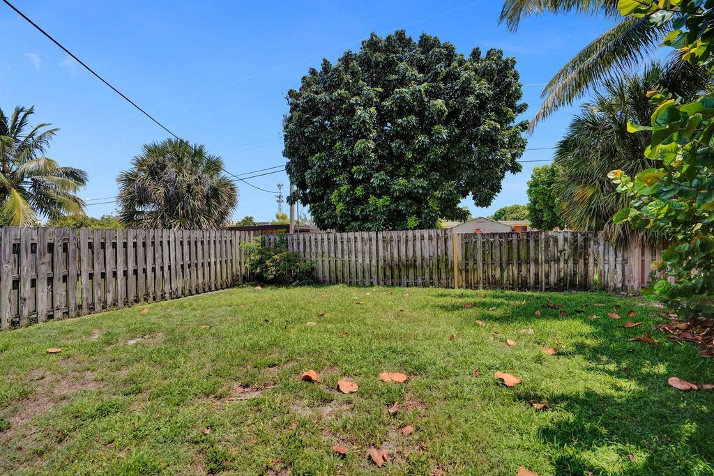230 Southwest 1st Street Boca Raton, FL 33432 - Photo 40 of 62 DSC00119