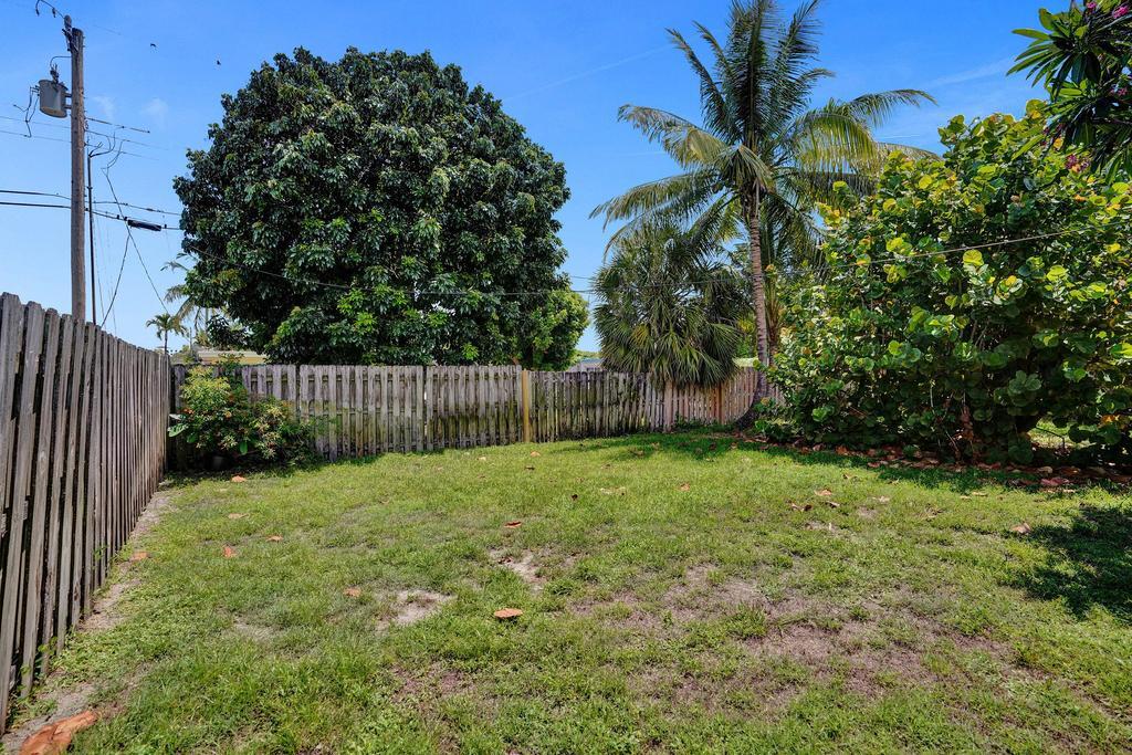 230 Southwest 1st Street Boca Raton, FL 33432 - Photo 41 of 62 DSC00122