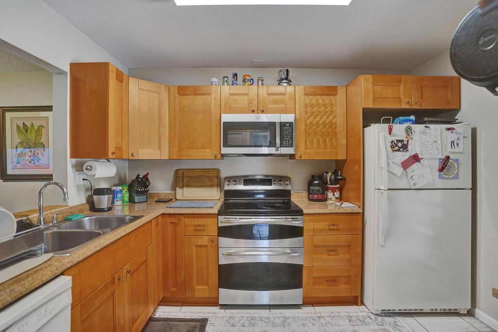 230 Southwest 1st Street Boca Raton, FL 33432 - Photo 44 of 62 DSC09911