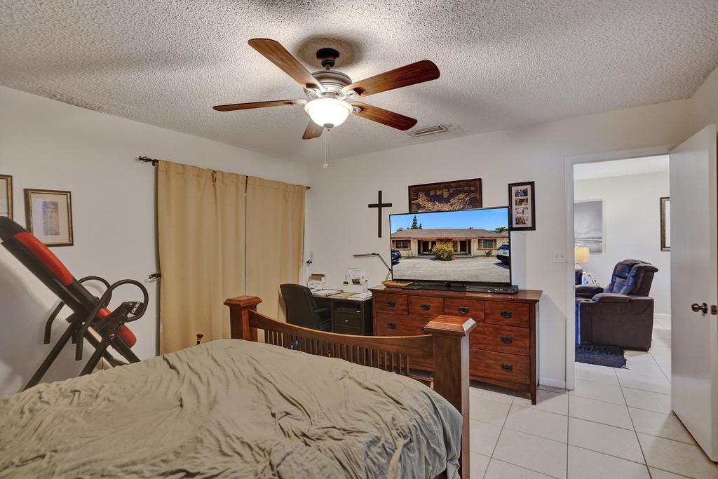 230 Southwest 1st Street Boca Raton, FL 33432 - Photo 53 of 62 DSC09962