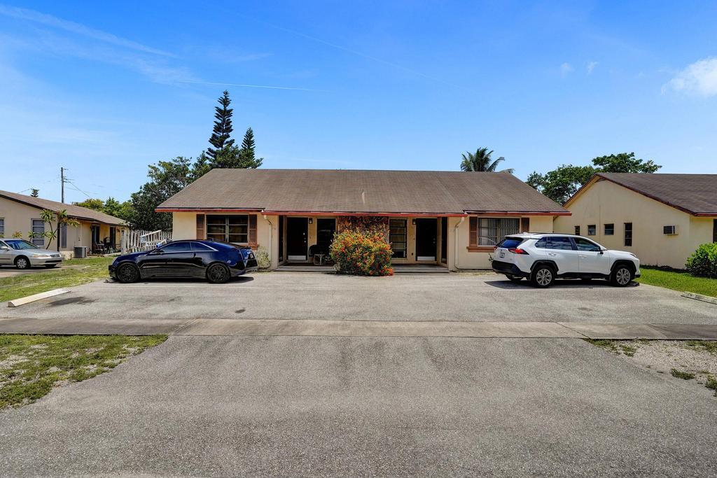 230 Southwest 1st Street Boca Raton, FL 33432 - Photo 7 of 62 DSC00140