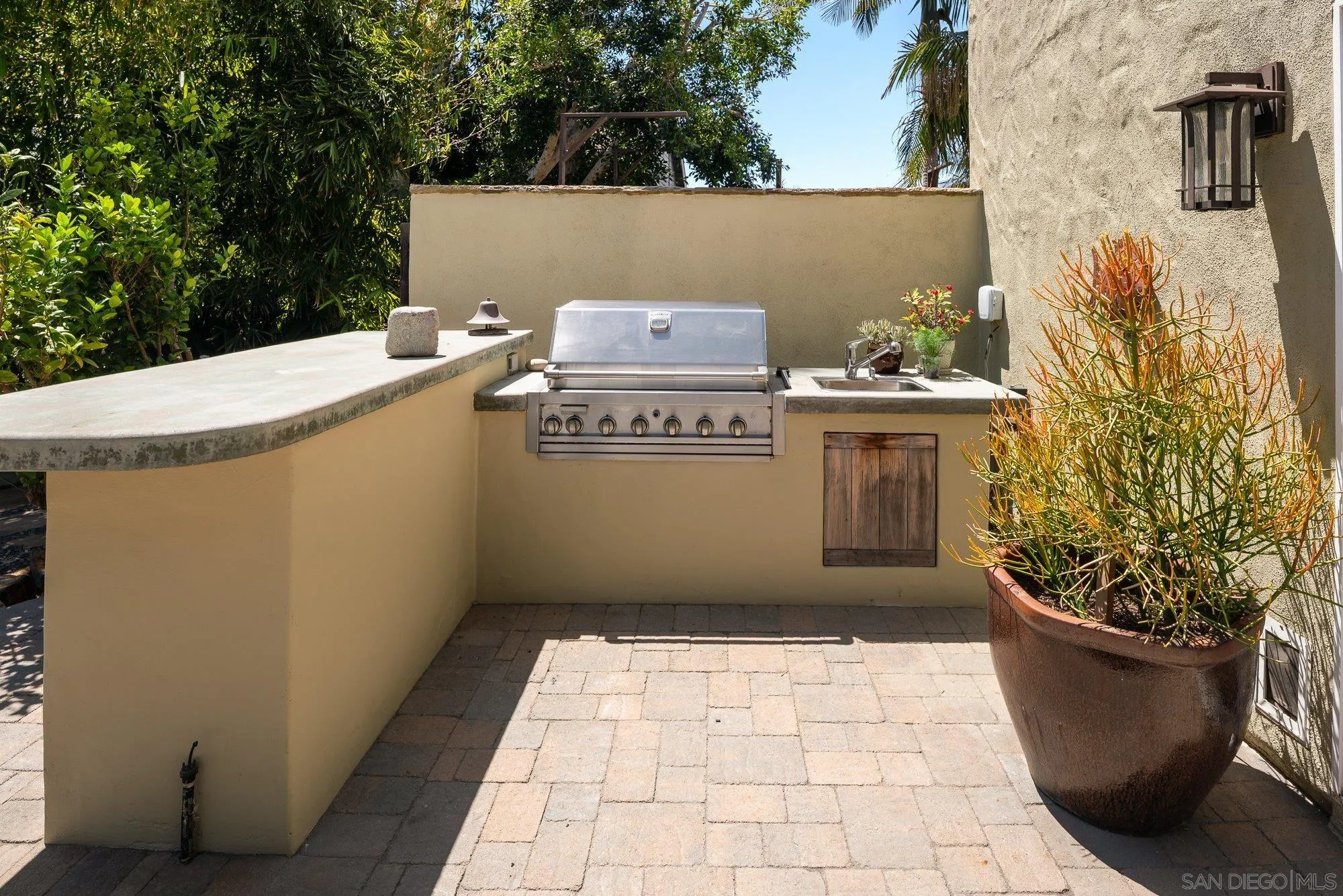 1858 Laurel Road Oceanside, CA 92054 - Photo 47 of 75 Gallery Image 47