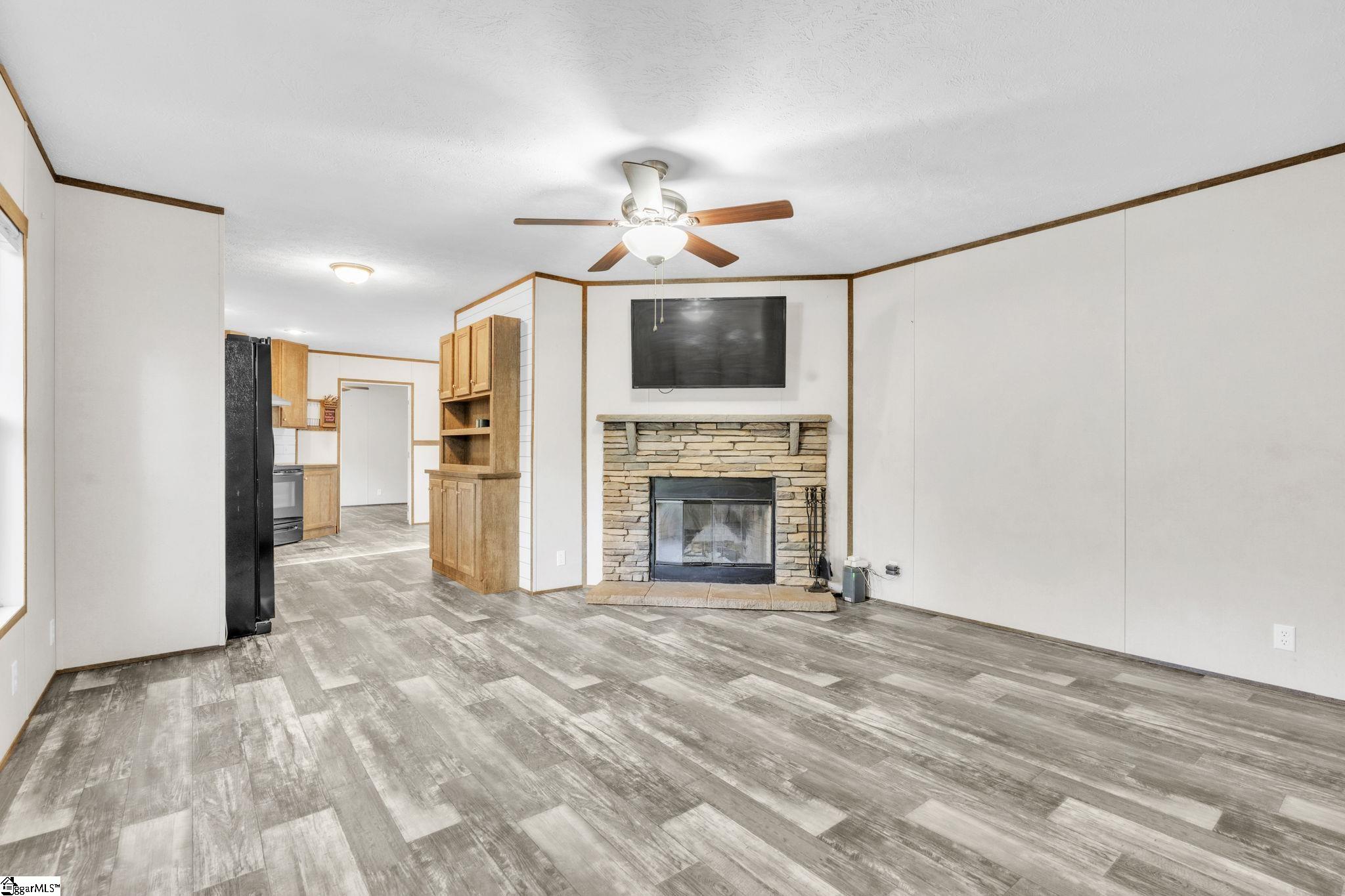 145 Bellwood Road Pickens, SC 29671 - Photo 4 of 22