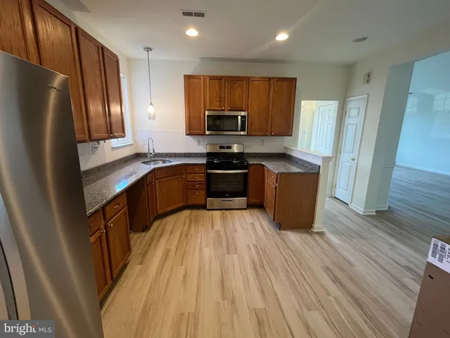 $2,800 | 1607 Hulnick Road, Unit 43827, Coatesville, PA 19320