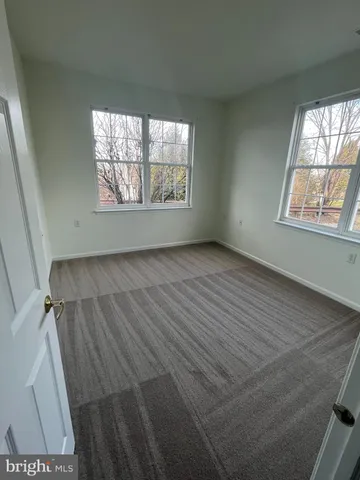 $2,800 | 1607 Hulnick Road, Unit 43827, Coatesville, PA 19320