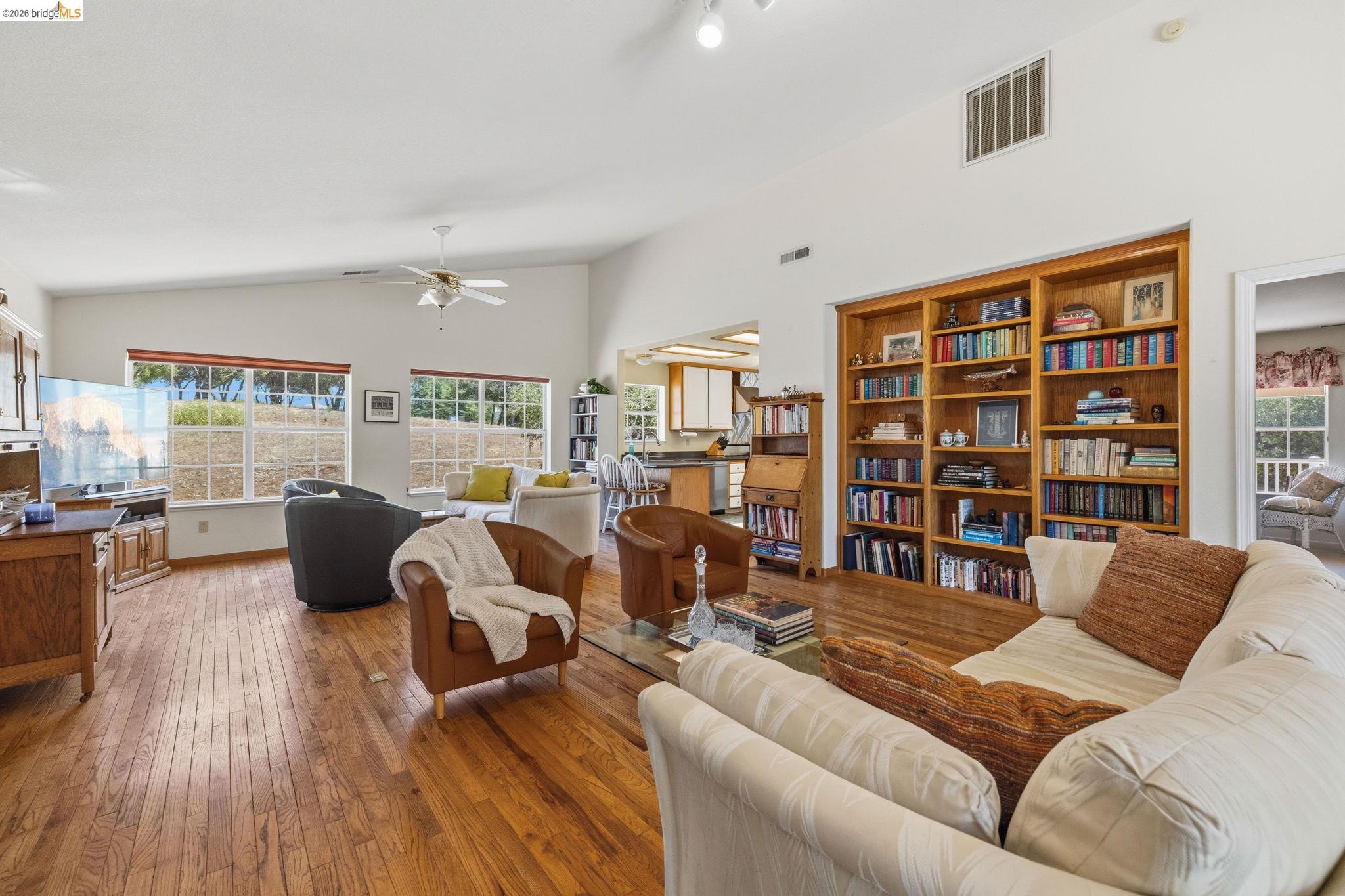 10331 Slate Rim Road Sonora, CA 95370 - Photo 4 of 48